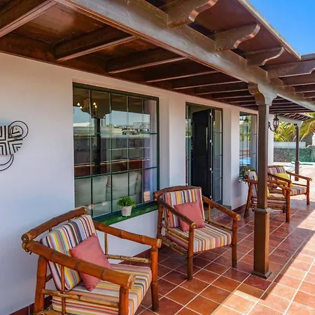 فيلة Roca Negra By *