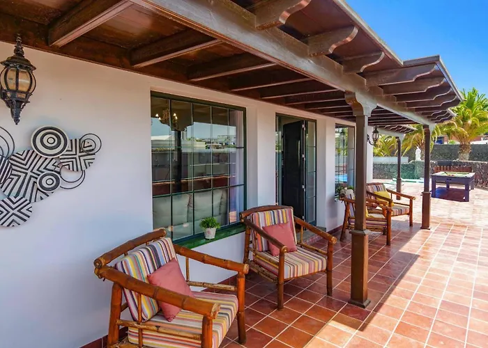 فيلة Roca Negra By *